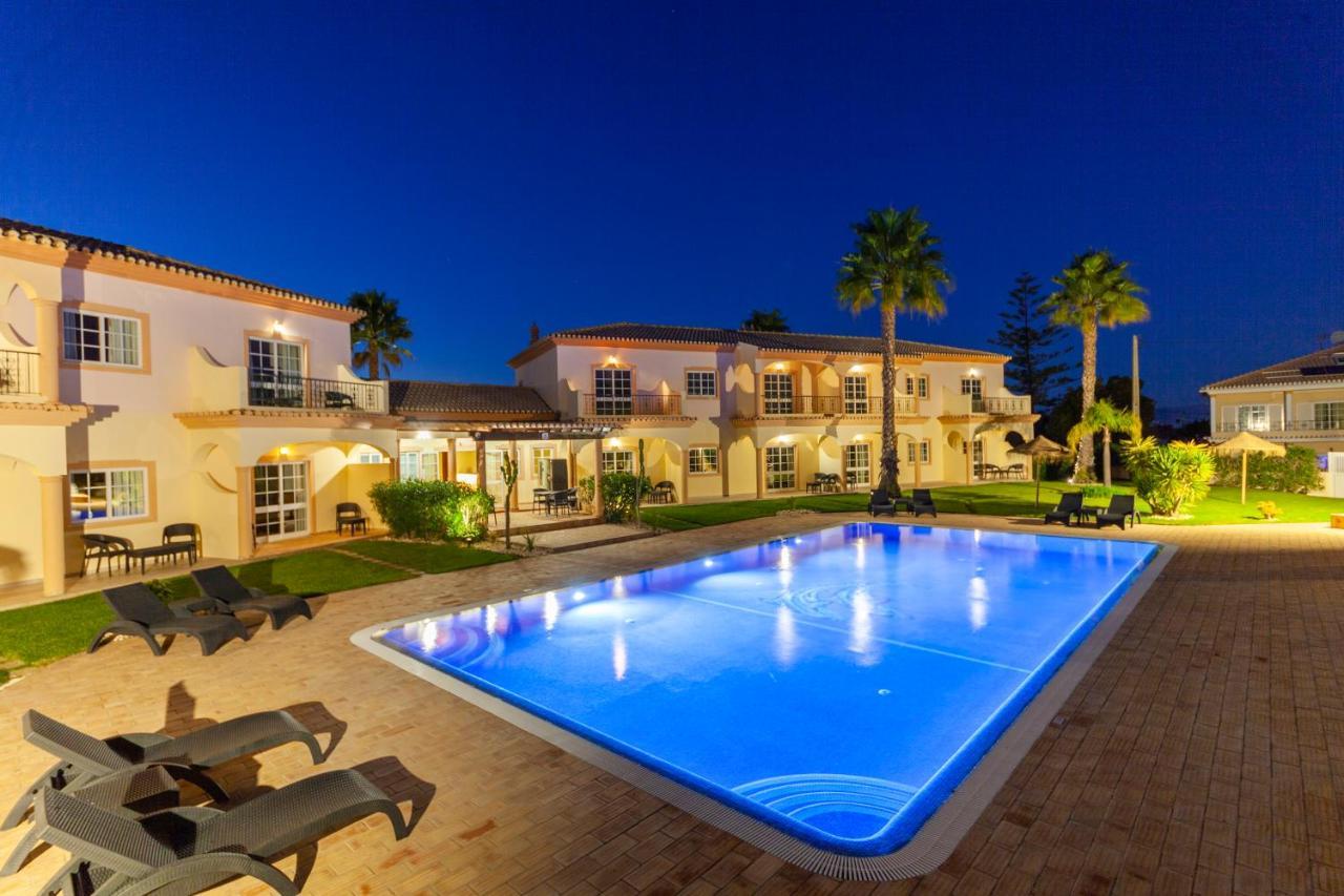 Atalaia Sol Aparthotel - Tennis & Heated Pool In Winter Лагуш Екстер'єр фото