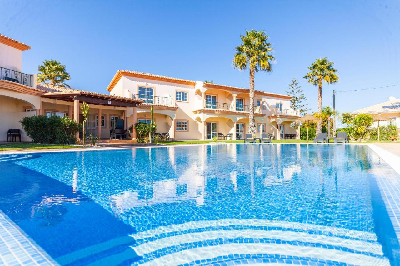 Atalaia Sol Aparthotel - Tennis & Heated Pool In Winter Лагуш Екстер'єр фото