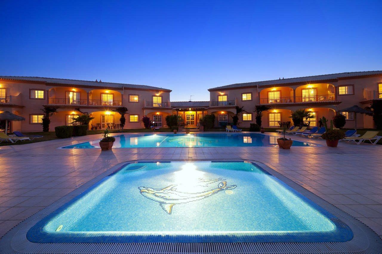 Atalaia Sol Aparthotel - Tennis & Heated Pool In Winter Лагуш Екстер'єр фото