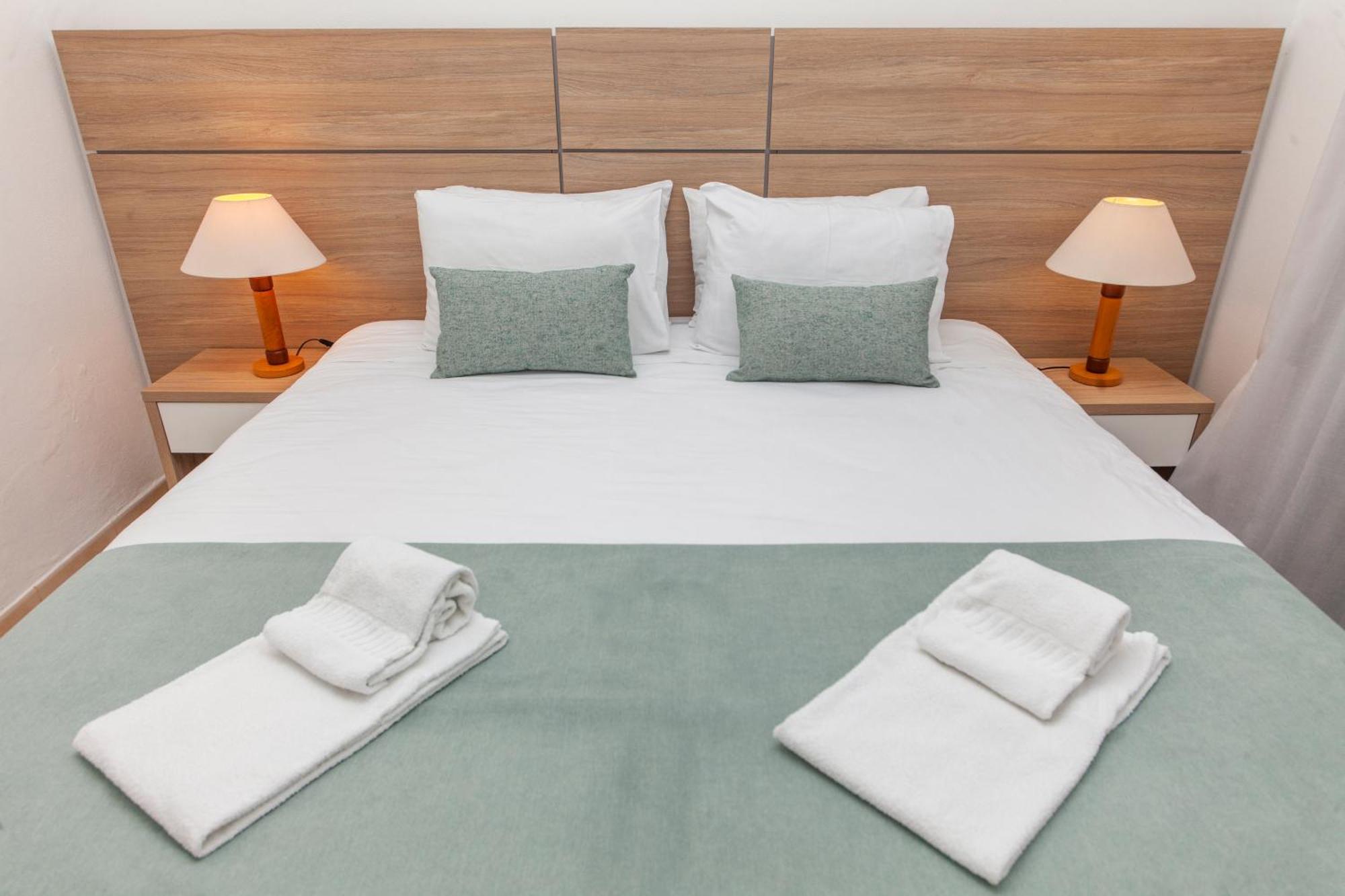 Atalaia Sol Aparthotel - Tennis & Heated Pool In Winter Лагуш Екстер'єр фото